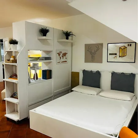 Raggi Di Sole Apartment Bari Exterior photo